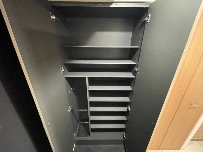 物件内観写真18　(靴箱)
