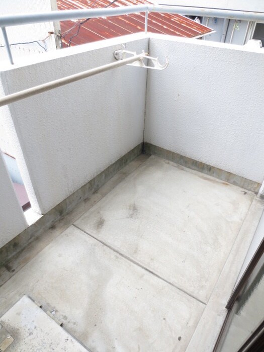 物件内観写真4　(ベランダ・バルコニー)