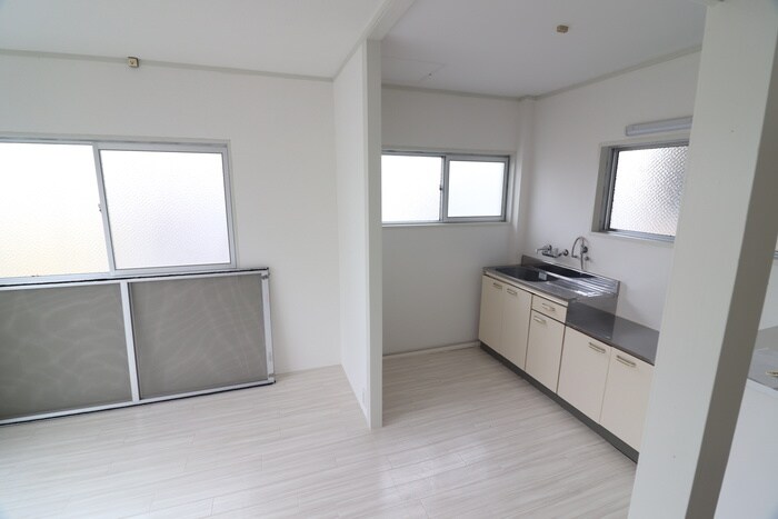 物件内観写真10　(居室)