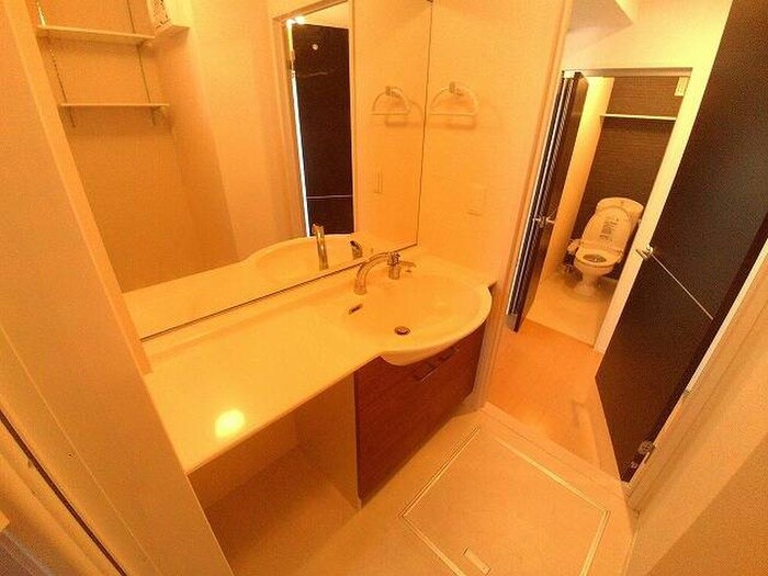 物件内観写真10　(洗面)