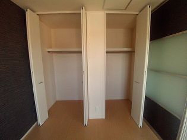 物件内観写真16　(収納)