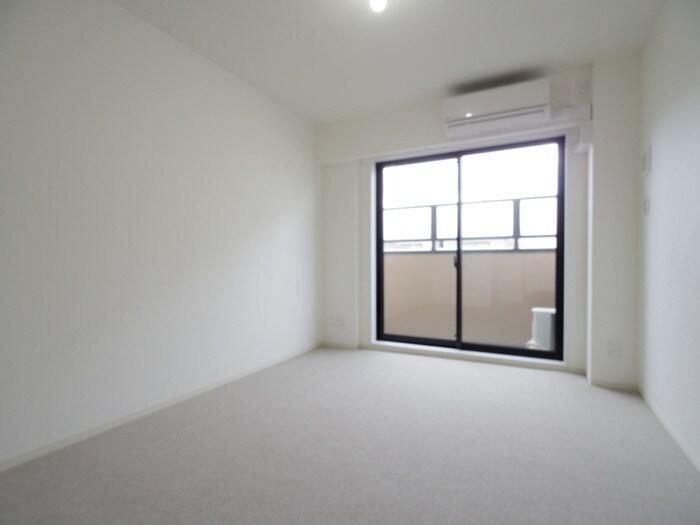 物件内観写真11　(居室)