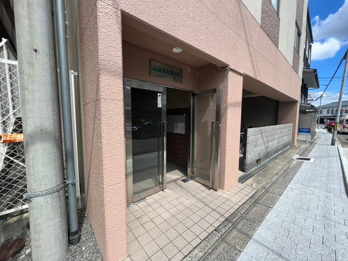 物件外観写真4　(建物設備)