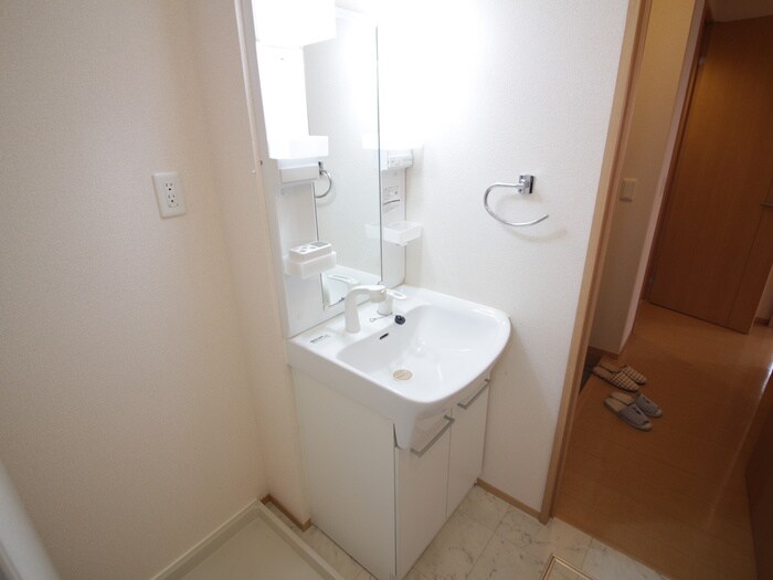 物件内観写真11　(洗面)