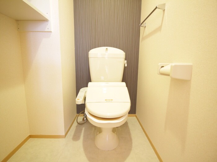 物件内観写真13　(トイレ)