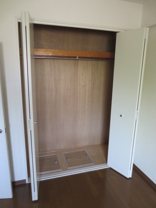 物件内観写真16　(収納)