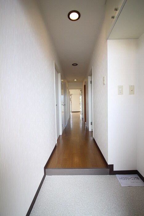 物件内観写真22　(廊下)