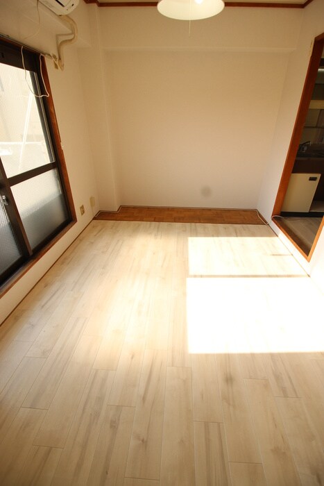 物件内観写真15　(居室)