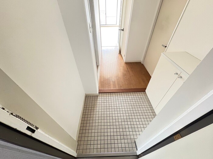 物件内観写真20　(玄関)