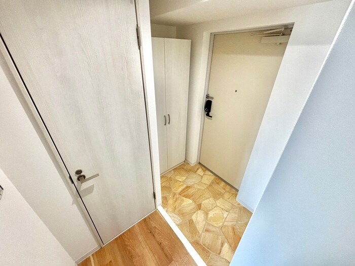 物件内観写真20　(玄関)