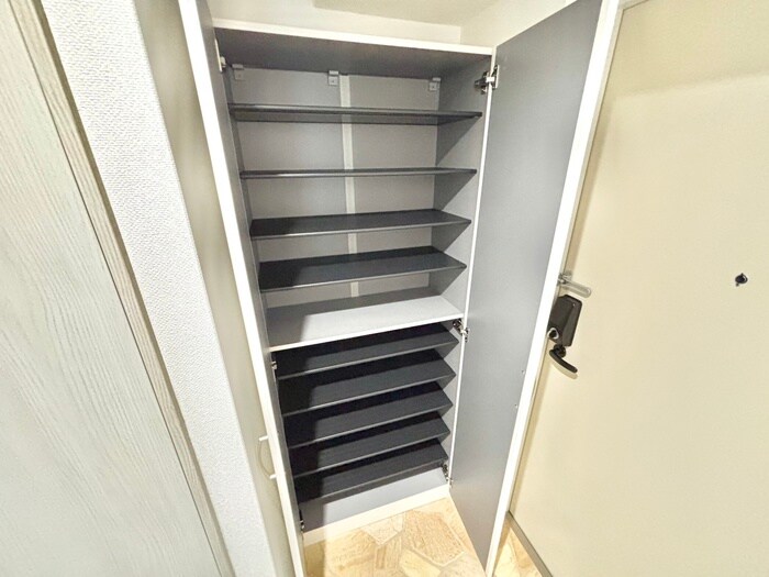 物件内観写真21　(靴箱)