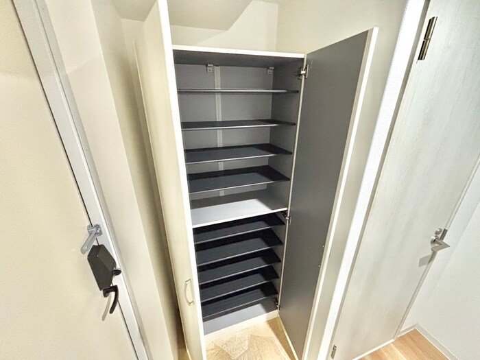 物件内観写真21　(靴箱)