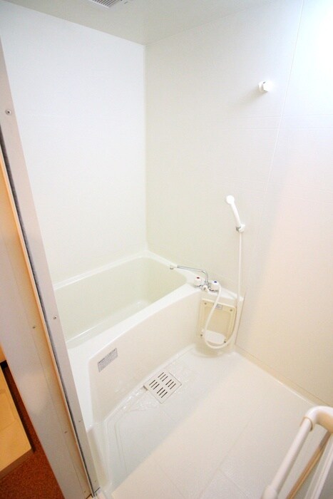 物件内観写真12　(バス／シャワールーム等)