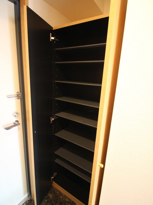 物件内観写真17　(靴箱)