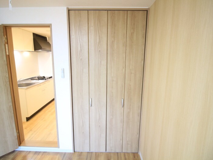 物件内観写真12　(収納)