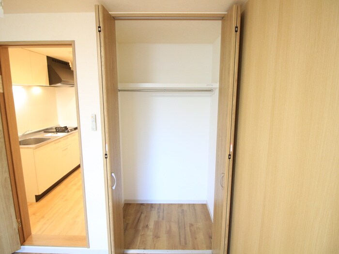 物件内観写真13　(収納)