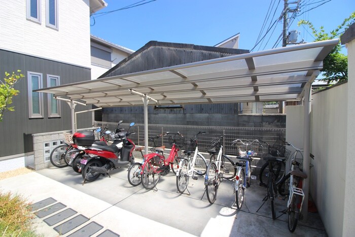 シャ－メゾン菊の駐輪場