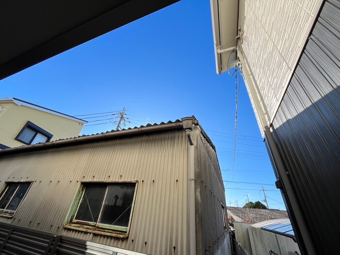 物件内観写真17　(室内からの展望)