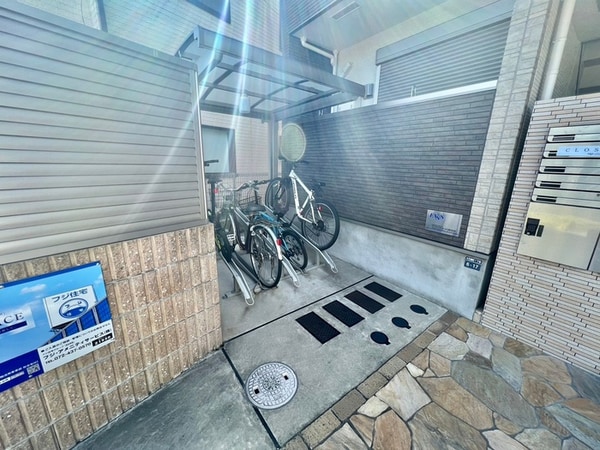 駐輪場