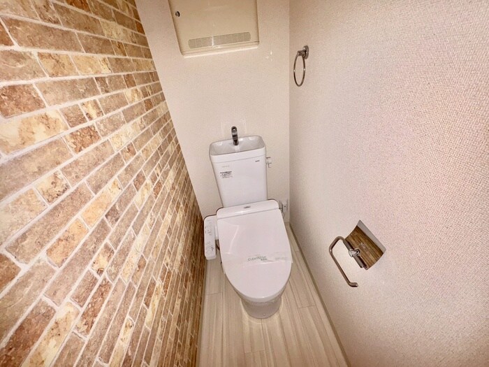 物件内観写真14　(トイレ)