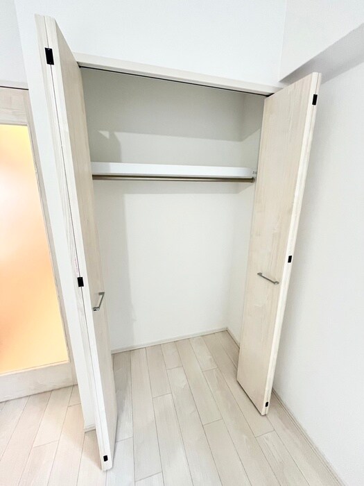 物件内観写真12　(収納)