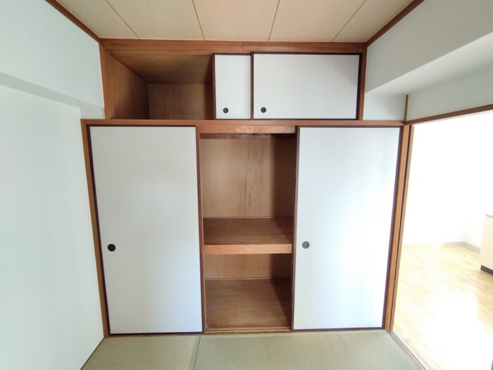 物件内観写真13　(収納)
