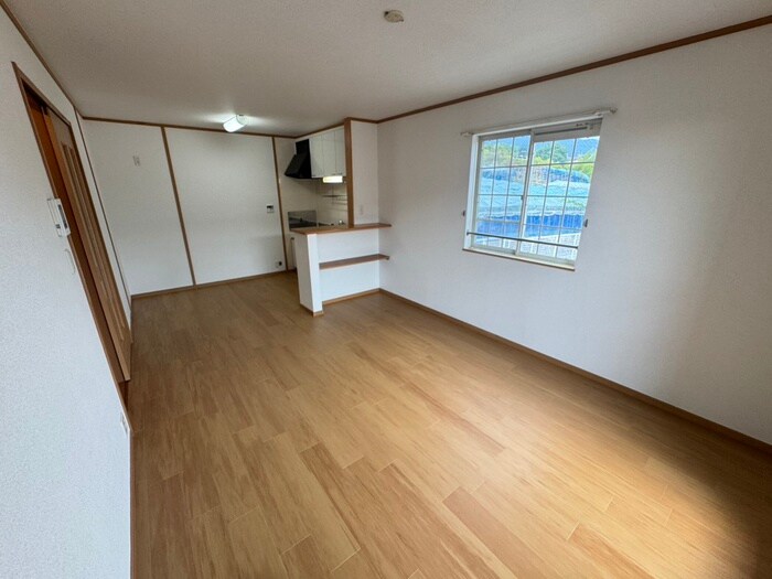 物件内観写真9　(居室)