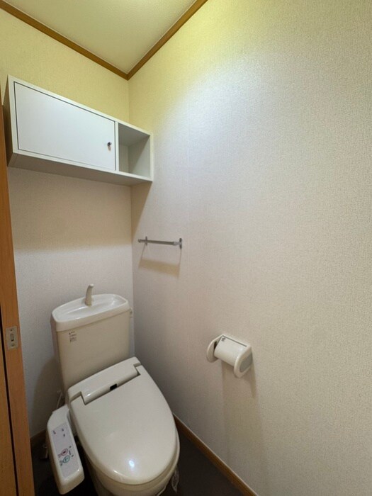 物件内観写真14　(トイレ)