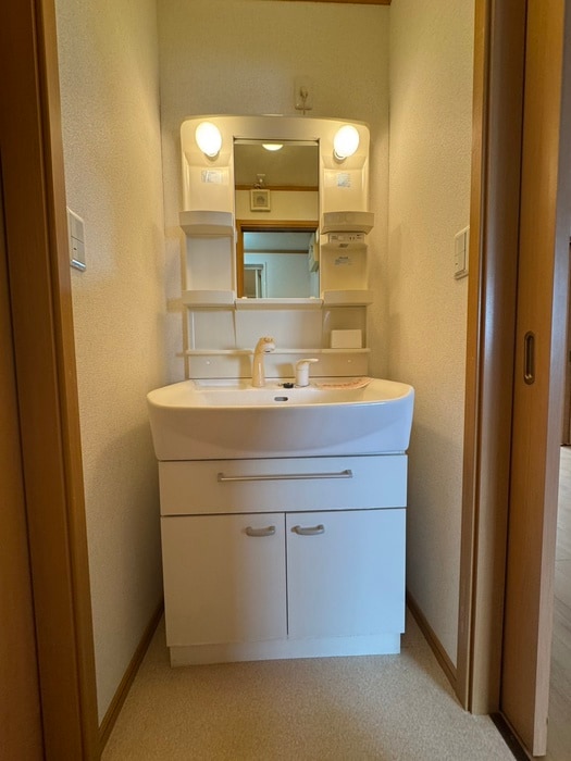 物件内観写真15　(洗面)