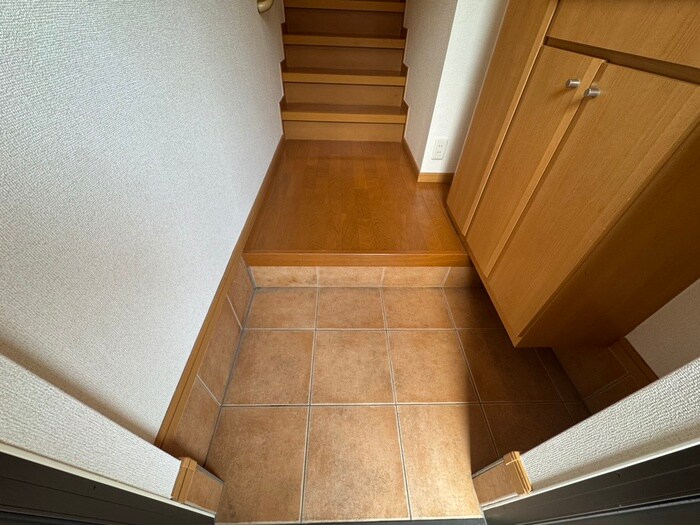 物件内観写真20　(玄関)