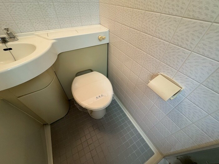 物件内観写真11　(トイレ)