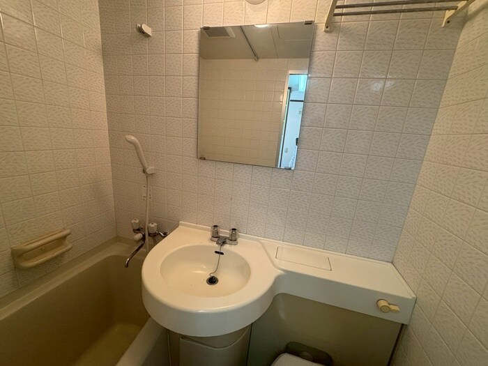 物件内観写真12　(洗面)