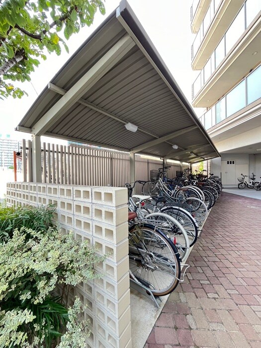 物件外観写真3　(駐輪場)