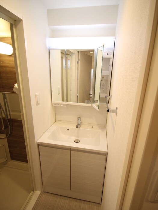 物件内観写真13　(洗面)