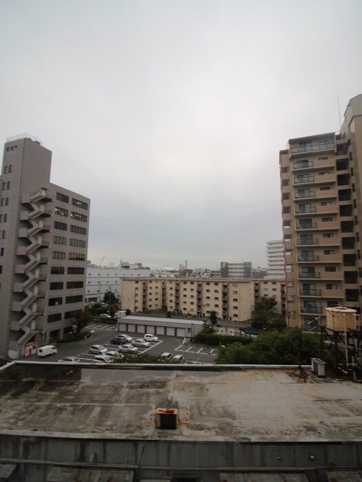 物件内観写真22　(室内からの展望)