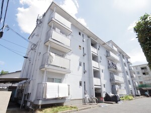 ファミリ－ハイツ１８外観写真