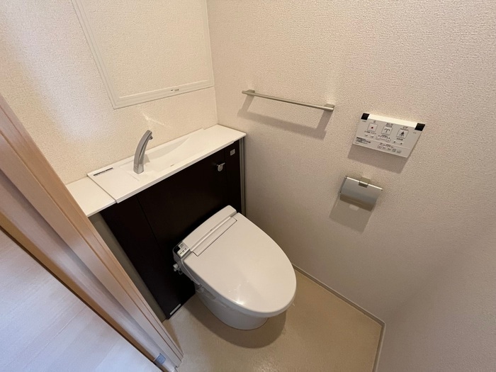 物件内観写真10　(トイレ)