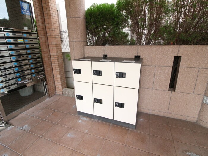 物件外観写真4　(建物設備)