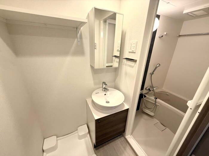 物件内観写真8　(洗面)