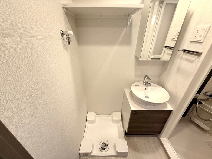 物件内観写真12　(洗濯機置場)