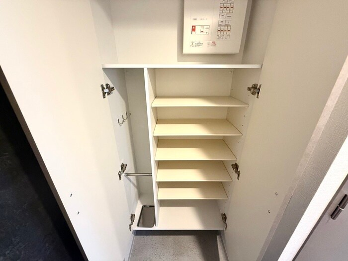 物件内観写真20　(靴箱)