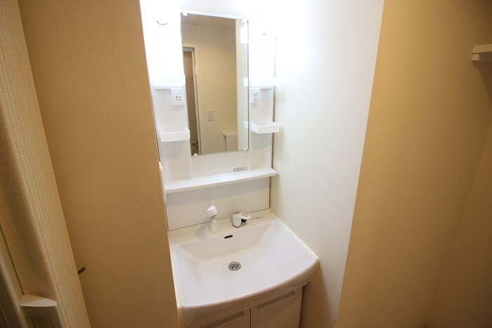 物件内観写真11　(洗面)