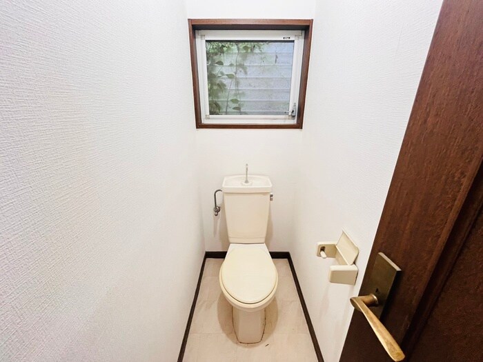 物件内観写真12　(トイレ)