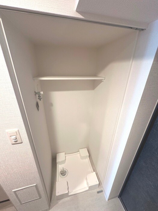 物件内観写真10　(洗濯機置場)