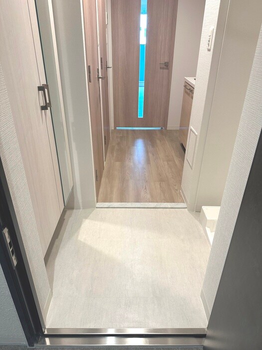 物件内観写真14　(玄関)