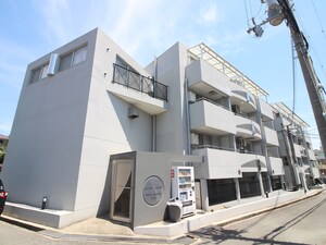 ロイヤルメゾン鹿塩２号館外観写真