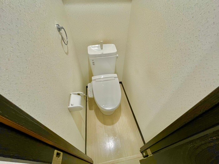 物件内観写真14　(トイレ)