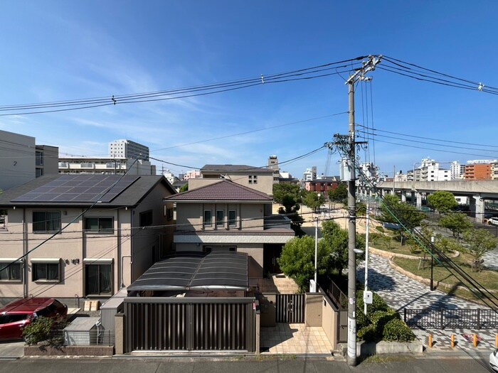 物件内観写真22　(室内からの展望)