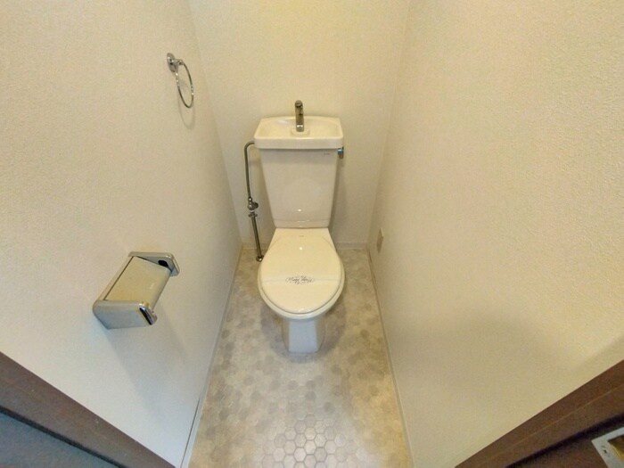 物件内観写真11　(トイレ)