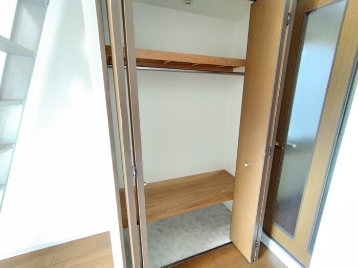 物件内観写真12　(収納)